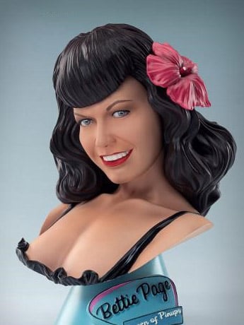 Bettie Page Queen of Pinups (Sexy Bettie Ver.) 3/4 Scale Bust Gallery Image 2