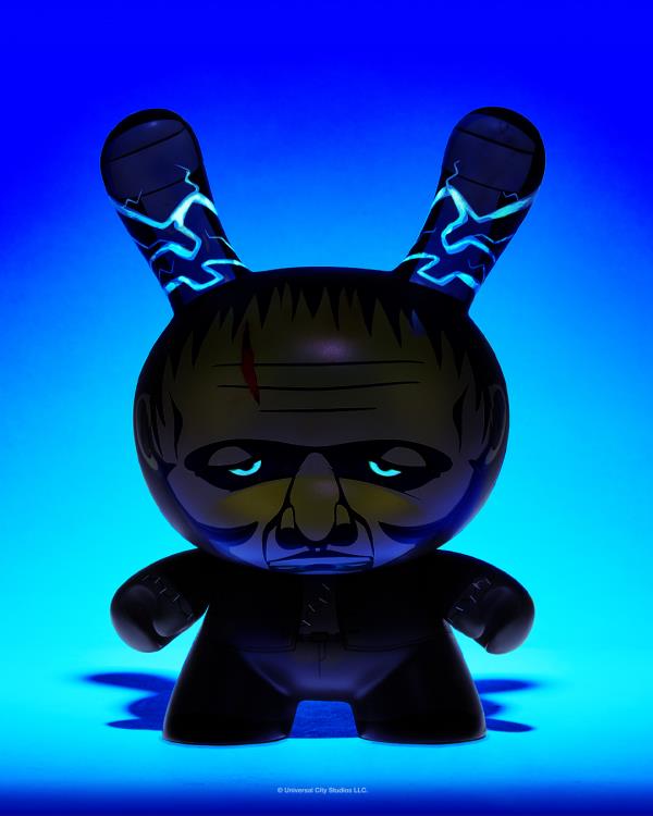Universal Monsters Dunny Frankenstein's Monster 8" Vinyl Figure Gallery Image 3