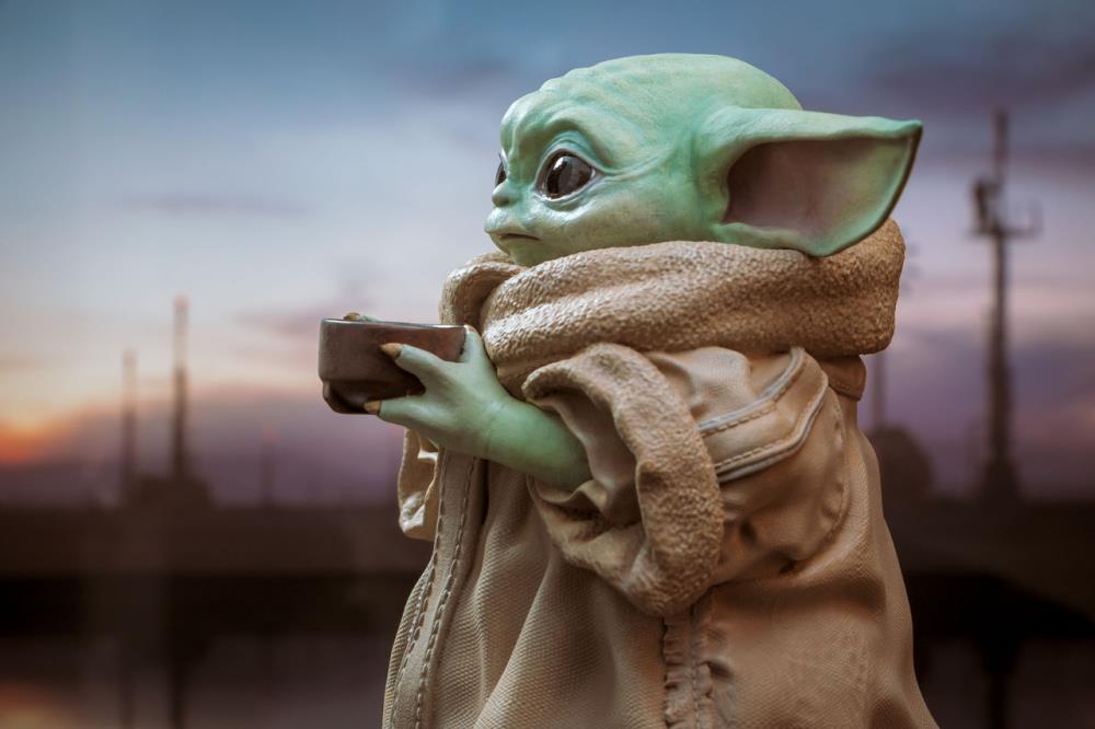 The Mandalorian Milestones The Child with Soup 1/2 Scale Limited Edition Statue Gallery Image 8