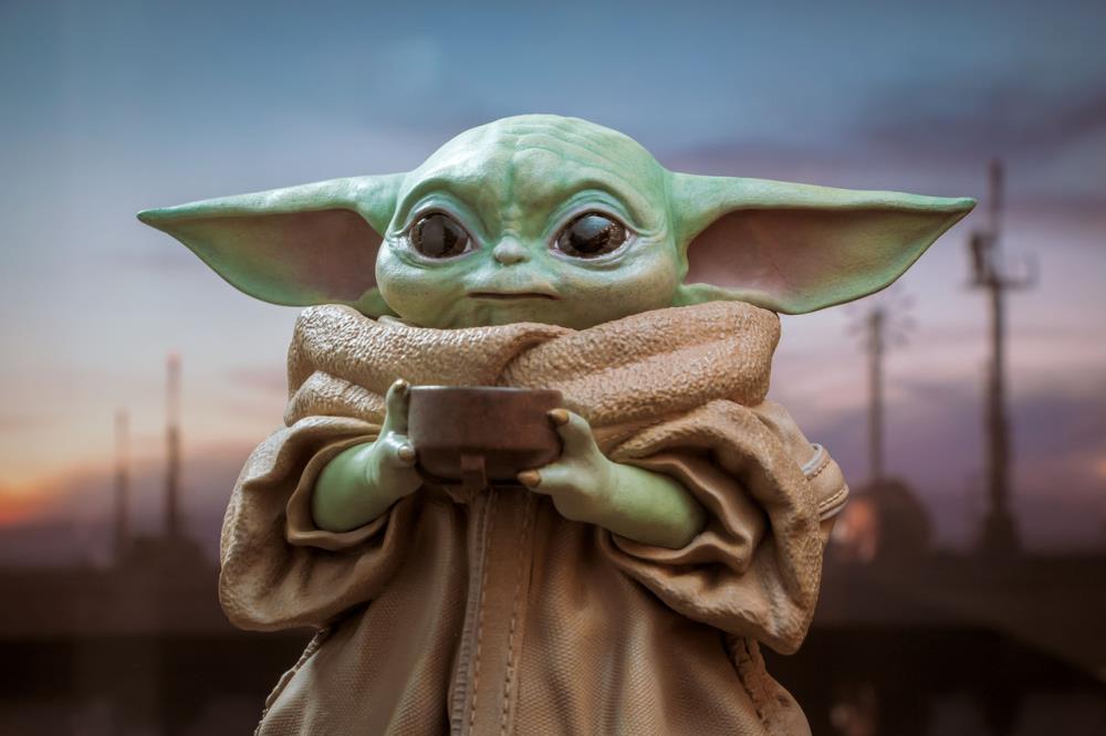 The Mandalorian Milestones The Child with Soup 1/2 Scale Limited Edition Statue Gallery Image 6