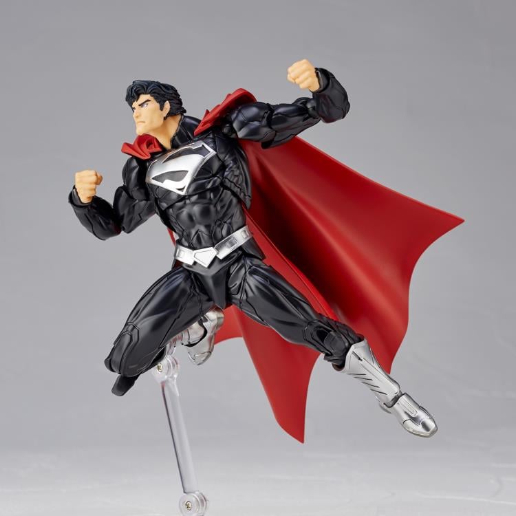 DC Comics: The New 52 Amazing Yamaguchi Revoltech No.027EX Superman (Black Suit) Action Figure Gallery Image 8