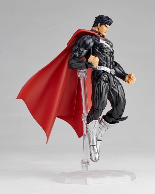 DC Comics: The New 52 Amazing Yamaguchi Revoltech No.027EX Superman (Black Suit) Action Figure Gallery Image 5