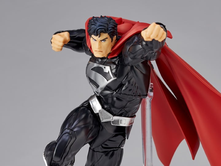 DC Comics: The New 52 Amazing Yamaguchi Revoltech No.027EX Superman (Black Suit) Action Figure Gallery Image 1