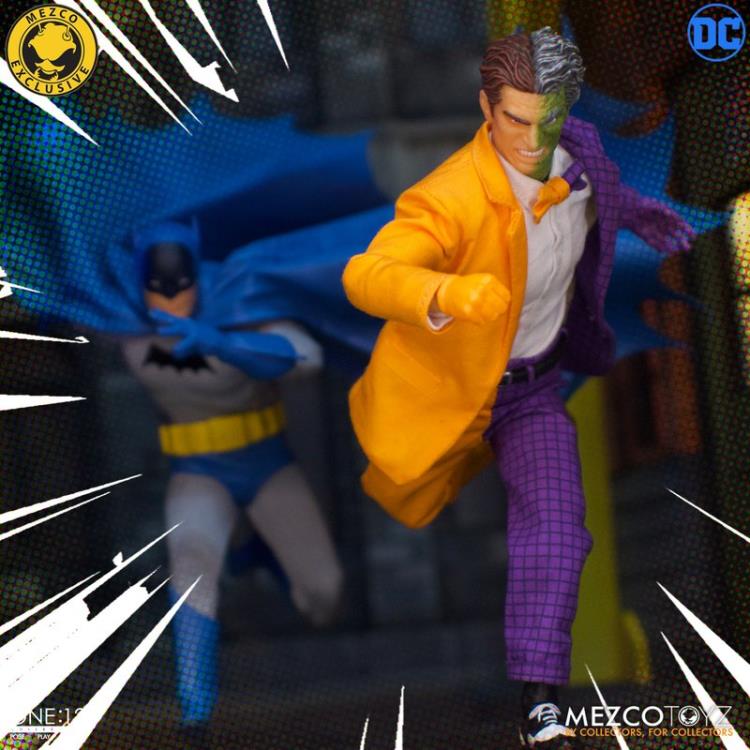 DC Comics One:12 Collective Golden Age Batman vs. Two-Face Exclusive Boxed Set Gallery Image 5