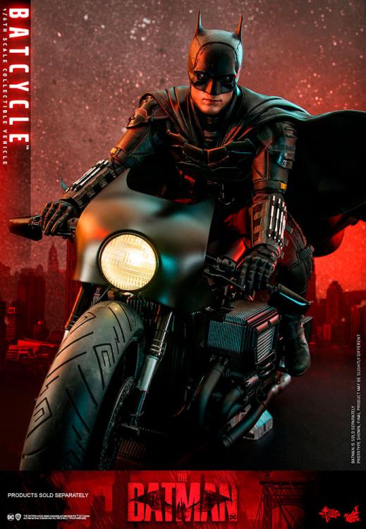 The Batman MMS642 Batcycle 1/6th Scale Collectible Vehicle Gallery Image 14