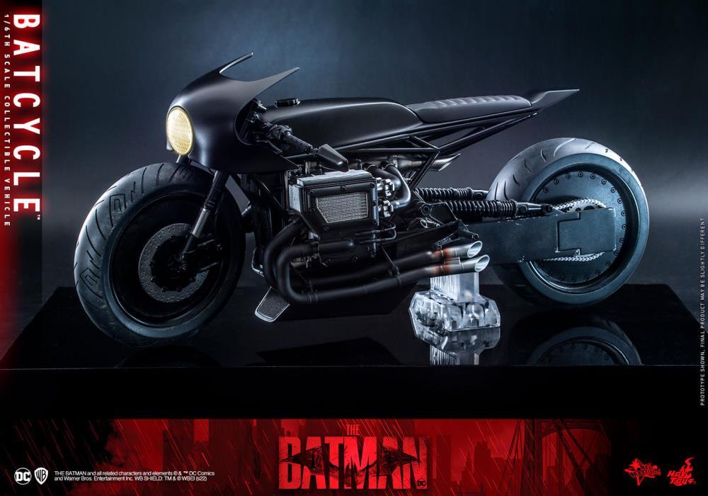 The Batman MMS642 Batcycle 1/6th Scale Collectible Vehicle Gallery Image 3