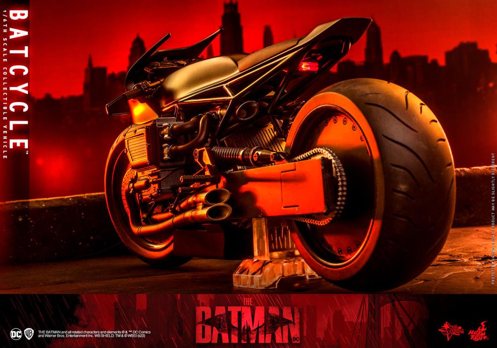 The Batman MMS642 Batcycle 1/6th Scale Collectible Vehicle Gallery Image 9