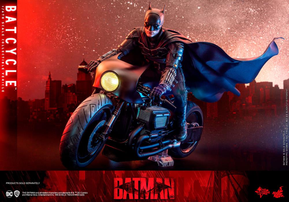 The Batman MMS642 Batcycle 1/6th Scale Collectible Vehicle Gallery Image 11