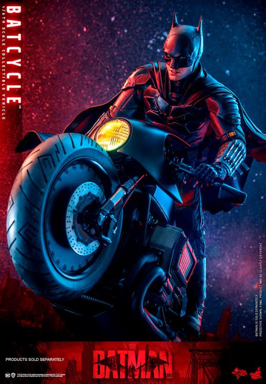 The Batman MMS642 Batcycle 1/6th Scale Collectible Vehicle Gallery Image 18
