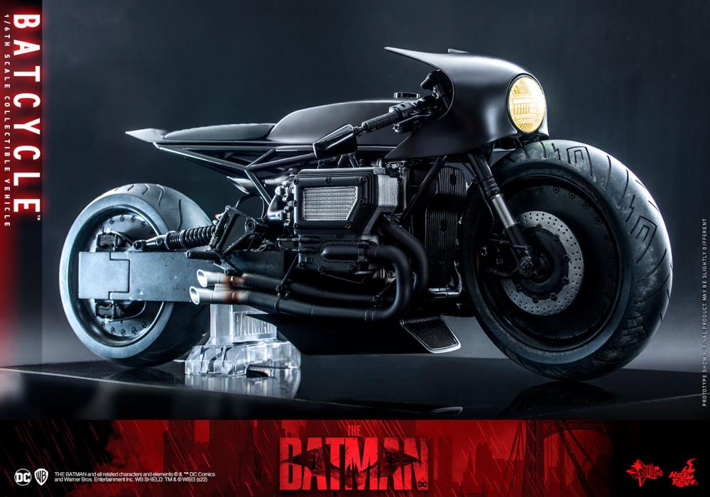 The Batman MMS642 Batcycle 1/6th Scale Collectible Vehicle Gallery Image 4