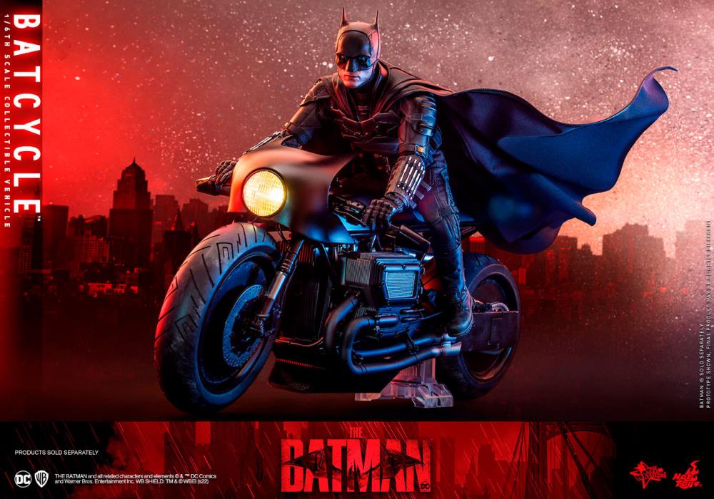 The Batman MMS642 Batcycle 1/6th Scale Collectible Vehicle Gallery Image 10
