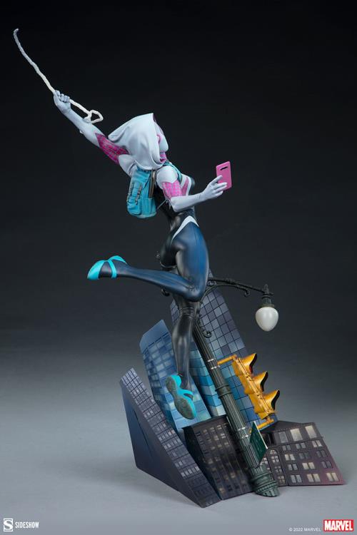 Marvel Premium Format Ghost-Spider (Spider-Gwen) Statue Gallery Image 5