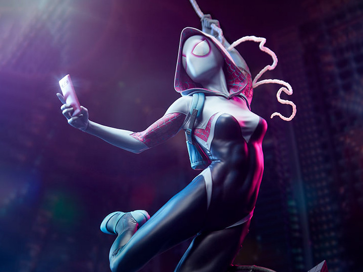Marvel Premium Format Ghost-Spider (Spider-Gwen) Statue Gallery Image 1