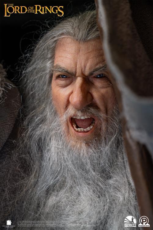 The Lord of the Rings Master Forge Series Gandalf the Gray (Ultimate Edition) 1/2 Scale Limited Edition Statue Gallery Image 7
