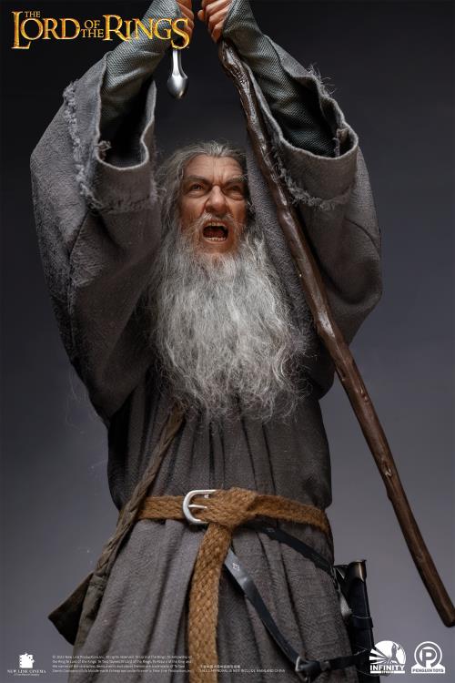 The Lord of the Rings Master Forge Series Gandalf the Gray (Ultimate Edition) 1/2 Scale Limited Edition Statue Gallery Image 9