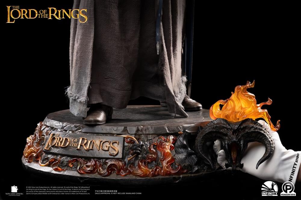 The Lord of the Rings Master Forge Series Gandalf the Gray (Ultimate Edition) 1/2 Scale Limited Edition Statue Gallery Image 17