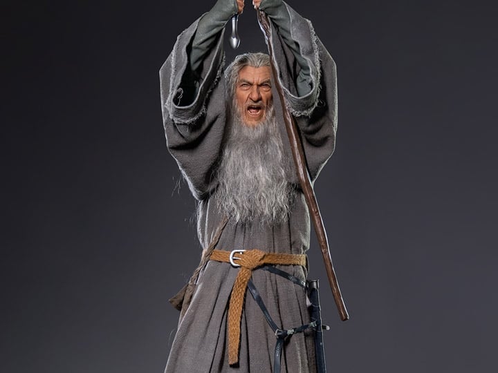 The Lord of the Rings Master Forge Series Gandalf the Gray (Ultimate Edition) 1/2 Scale Limited Edition Statue Gallery Image 1