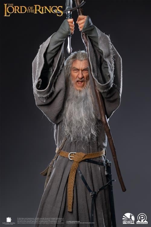 The Lord of the Rings Master Forge Series Gandalf the Gray (Ultimate Edition) 1/2 Scale Limited Edition Statue Gallery Image 4
