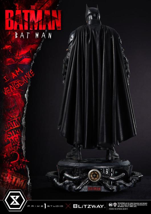 The Batman Museum Masterline Batman 1/3 Scale Statue (With Bonus) Gallery Image 6