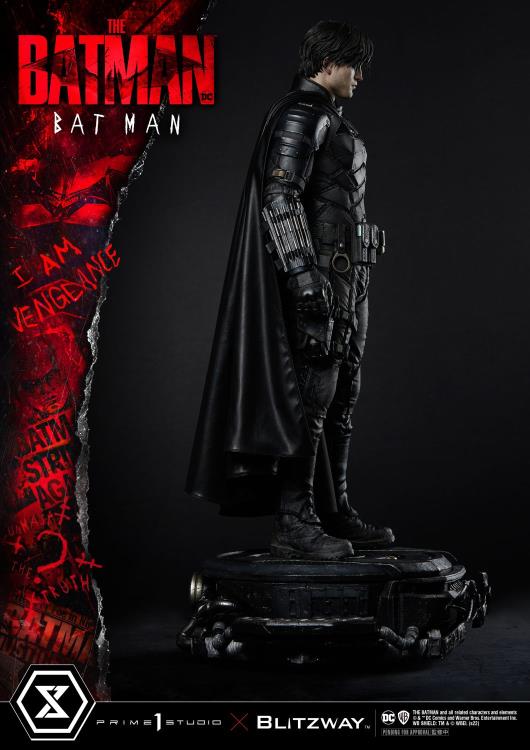 The Batman Museum Masterline Batman 1/3 Scale Statue (With Bonus) Gallery Image 12