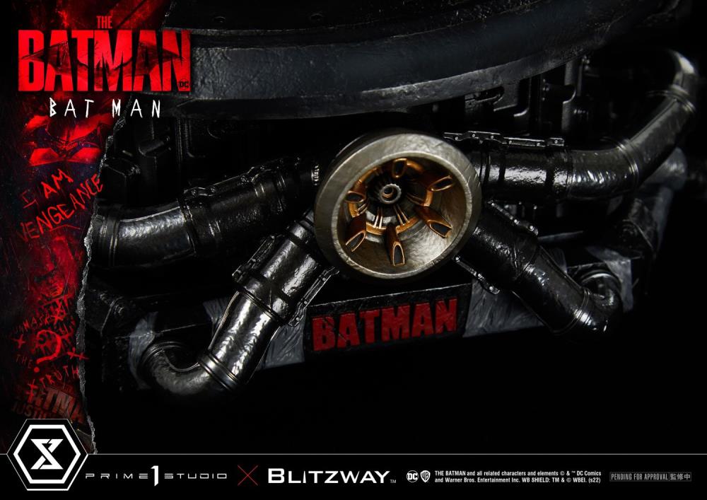 The Batman Museum Masterline Batman 1/3 Scale Statue (With Bonus) Gallery Image 45