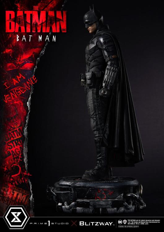 The Batman Museum Masterline Batman 1/3 Scale Statue (With Bonus) Gallery Image 5