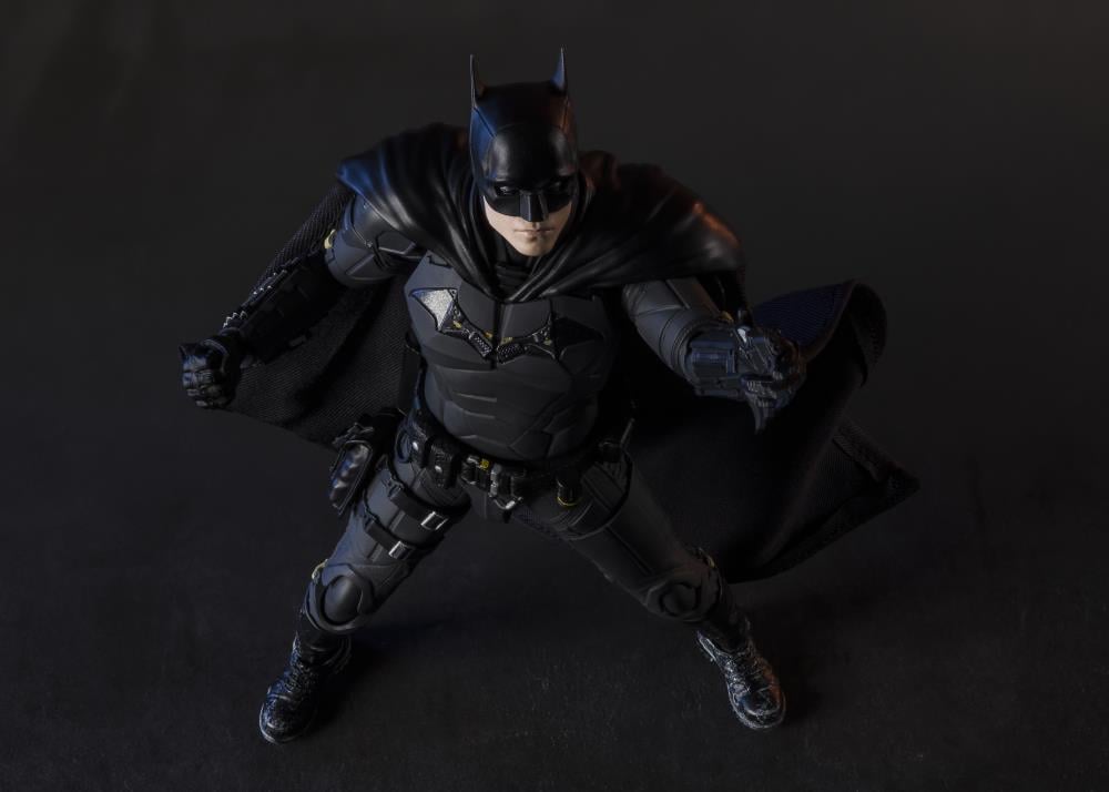 The Batman S.H.Figuarts Batman Action Figure Gallery Image 8