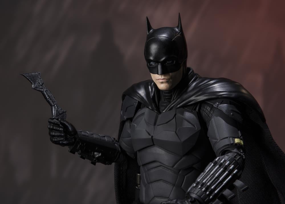 The Batman S.H.Figuarts Batman Action Figure Gallery Image 10