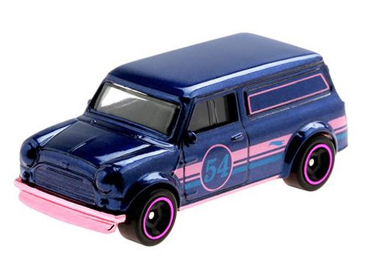 Hot Wheels Pearl and Chrome '67 Austin Mini Van Gallery Image 1