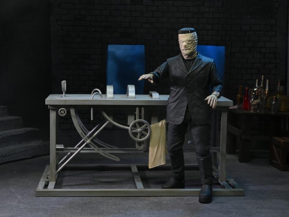 Universal Monsters Frankenstein Accessory Pack Gallery Image 8