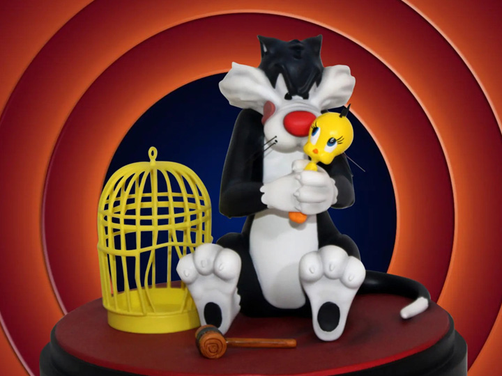 Looney Tunes Tweety Bird & Sylvester 1/6 Scale Limited Edition Diorama Gallery Image 1