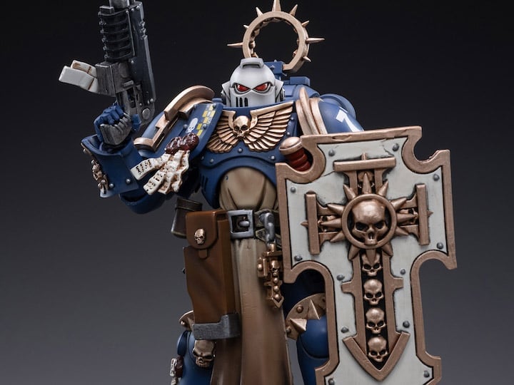 Warhammer 40K Ultramarines Bladeguard Veterans 02 1/18 Scale Figure Gallery Image 1