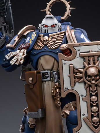 Warhammer 40K Ultramarines Bladeguard Veterans 02 1/18 Scale Figure Gallery Image 2