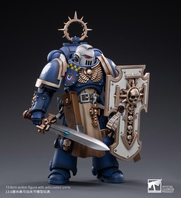 Warhammer 40K Ultramarines Bladeguard Veterans 03 1/18 Scale Figure Gallery Image 3