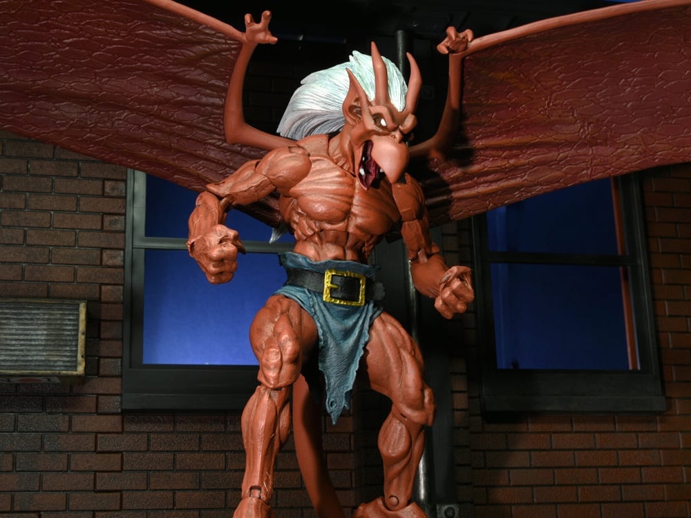 Disney's Gargoyles Ultimate Brooklyn Action Figure Gallery Image 1