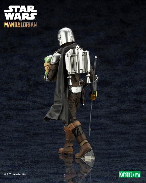 The Mandalorian ArtFX+ The Mandalorian & Grogu with Beskar Staff Statue Gallery Image 8