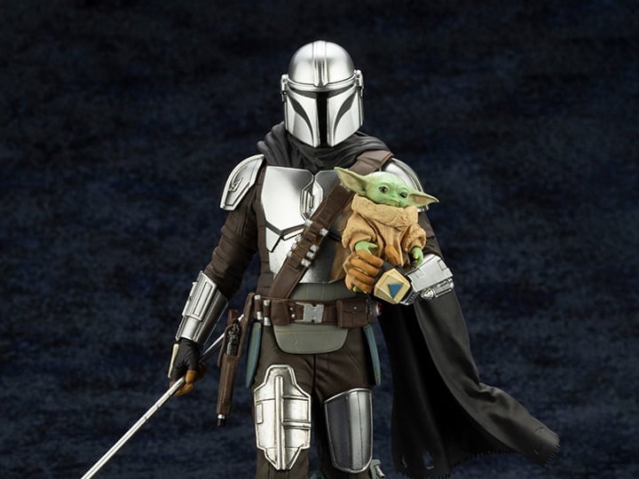 The Mandalorian ArtFX+ The Mandalorian & Grogu with Beskar Staff Statue Gallery Image 1
