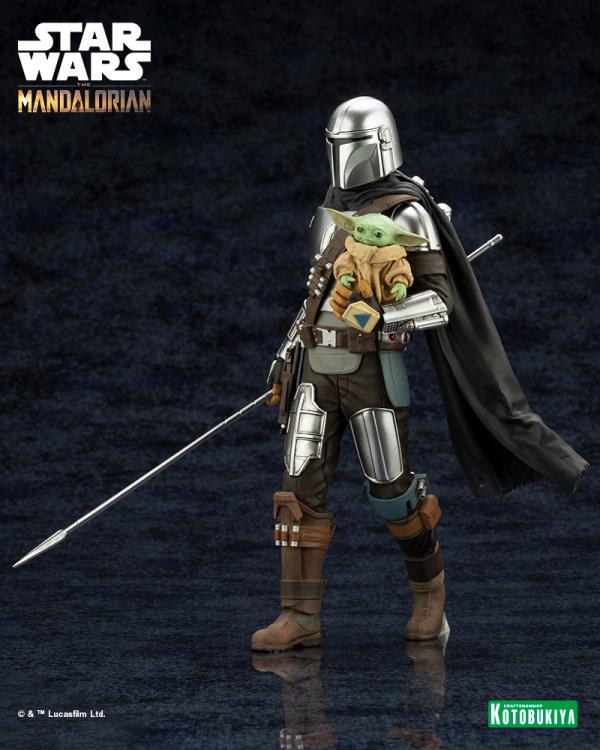 The Mandalorian ArtFX+ The Mandalorian & Grogu with Beskar Staff Statue Gallery Image 10