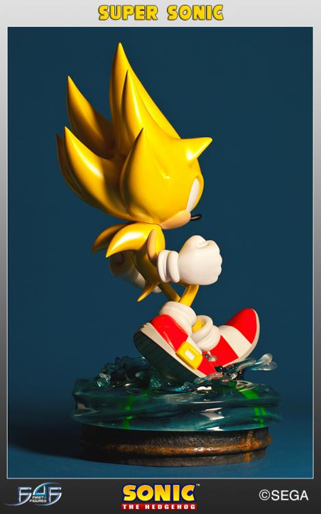 Sonic The Hedgehog Modern Super Sonic Statue Gallery Image 6