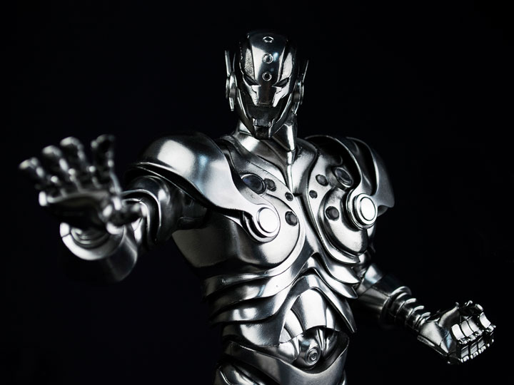 Marvel Ultron (Classic Edition) 1/6th Scale Collectible Figure Gallery Image 1