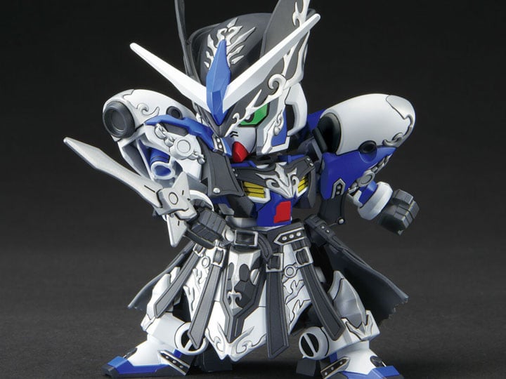 SD Gundam World Heroes: The Legend of Dragon Knight SDW Heroes Leif Gundam GP04 Model Kit Gallery Image 1
