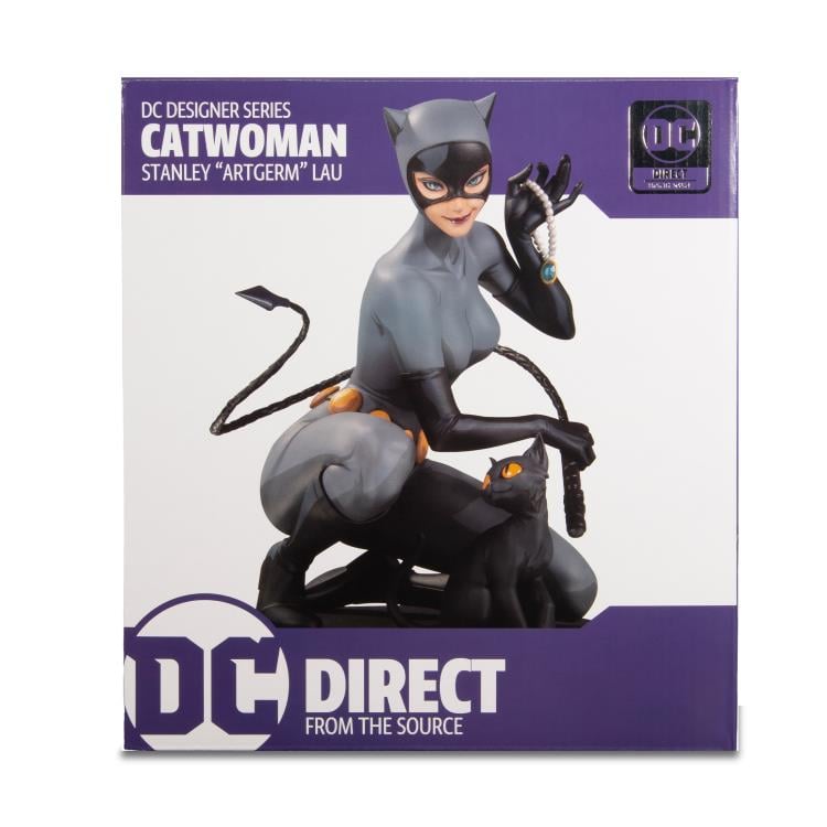 DC Designer Series Catwoman 1/6 Scale Limited Edition Statue (Stanley Artgerm) Gallery Image 9
