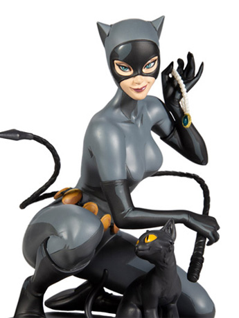 DC Designer Series Catwoman 1/6 Scale Limited Edition Statue (Stanley Artgerm) Gallery Image 2