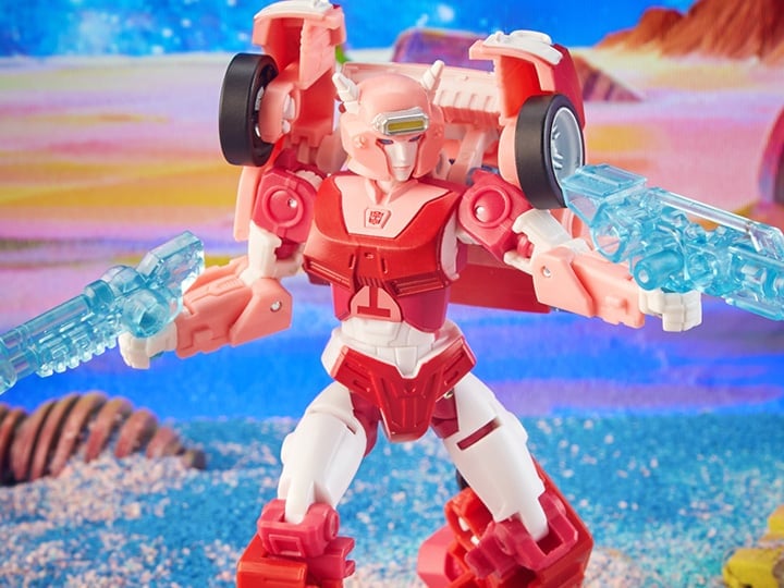 Transformers: Legacy Deluxe Elita-1 Gallery Image 1