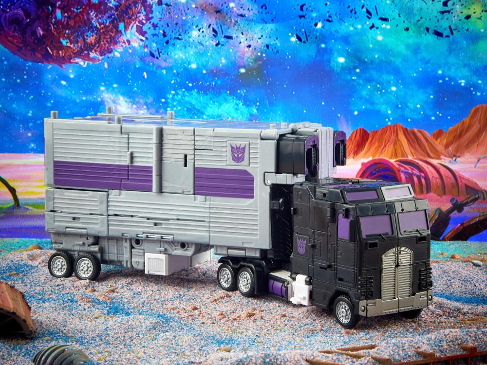 Transformers: Legacy Commander Decepticon Motormaster Gallery Image 5