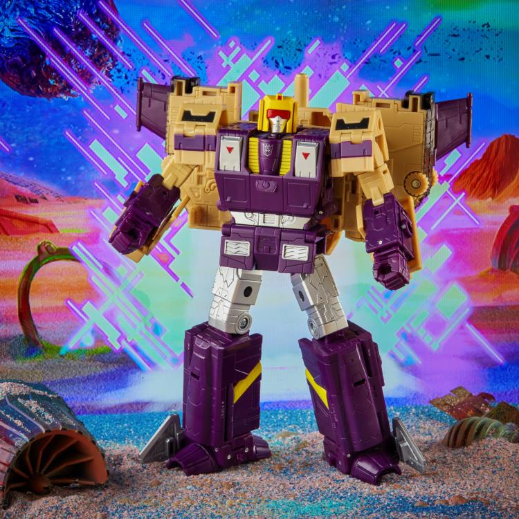 Transformers: Legacy Leader Blitzwing Gallery Image 3