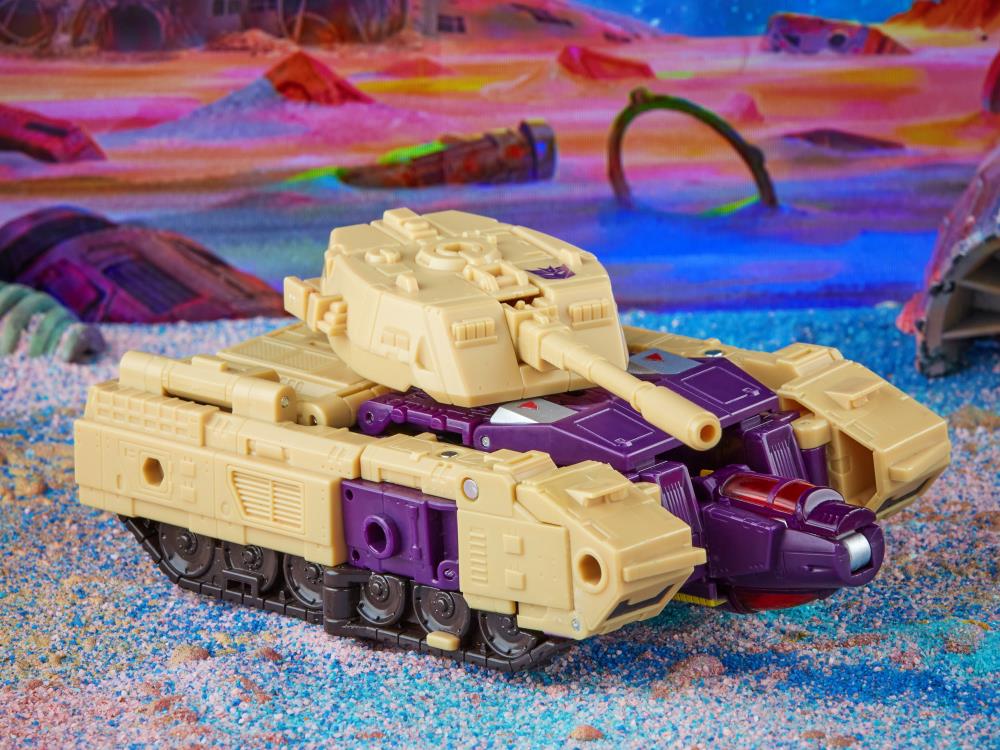 Transformers: Legacy Leader Blitzwing Gallery Image 8