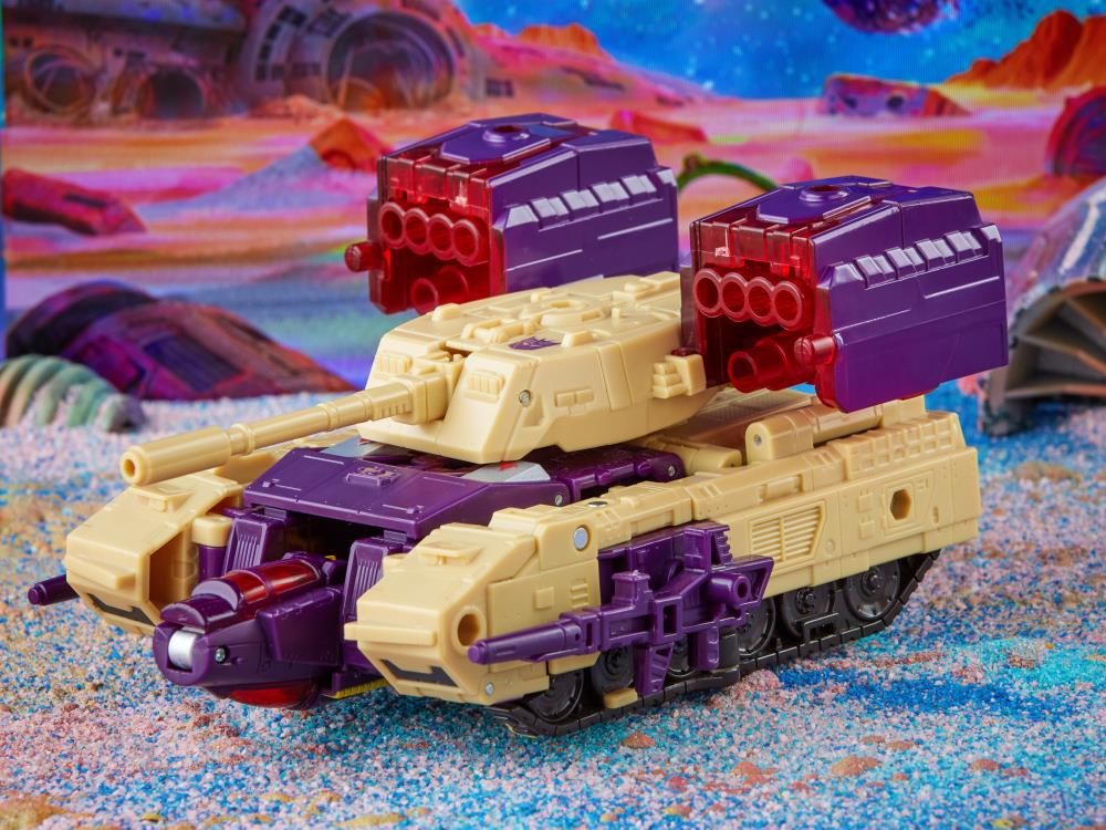 Transformers: Legacy Leader Blitzwing Gallery Image 7
