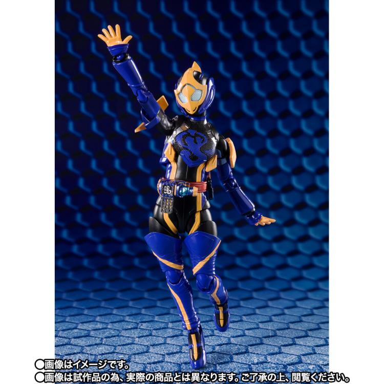 Kamen Rider S.H.Figuarts Kamen Rider Jeanne (Cobra Genome & Lovekov Kujaku Genome) Exclusive Action Figure Gallery Image 4
