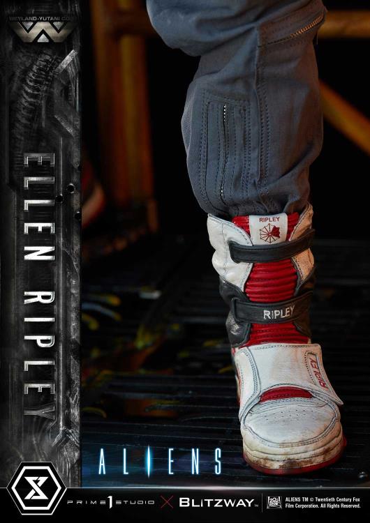 Aliens Ultimate Premium Masterline Ellen Ripley 1/4 Scale Limited Edition Statue Gallery Image 21